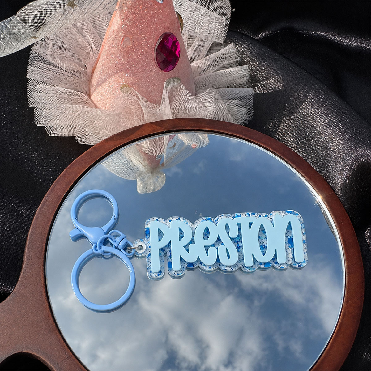 Custom Name Acrylic Keychain P - đánh giá và giá Initial Ring Custom